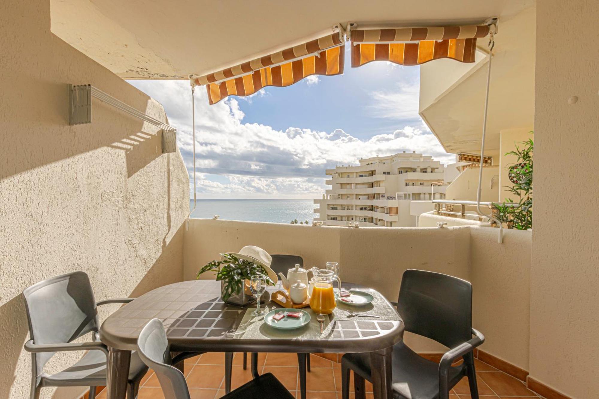 New Wonderful Holidays Benalbeach