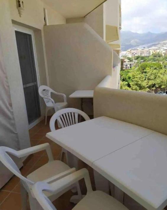 Apartment New Wonderful Holidays Benalbeach *