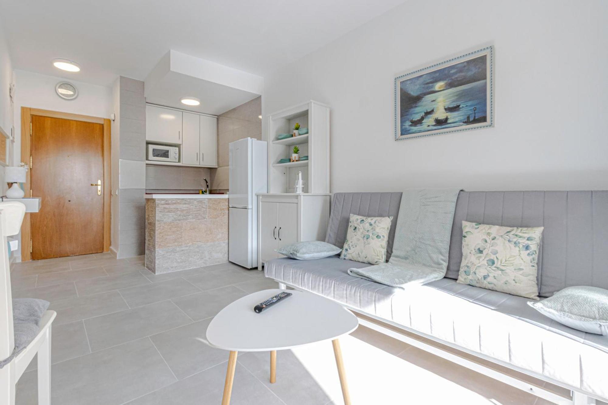New Wonderful Holidays Benalbeach Appartement